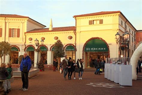 mcarthurglen designer outlet venice.